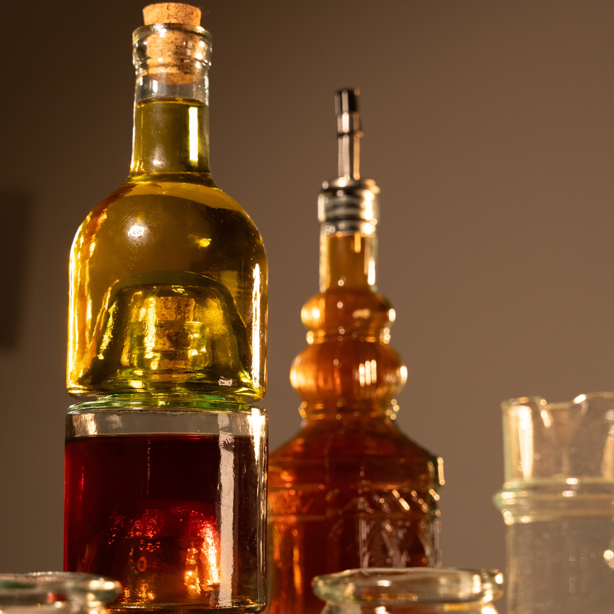 Recycled Glass Oil Bottle with Metal Pourer 700ml