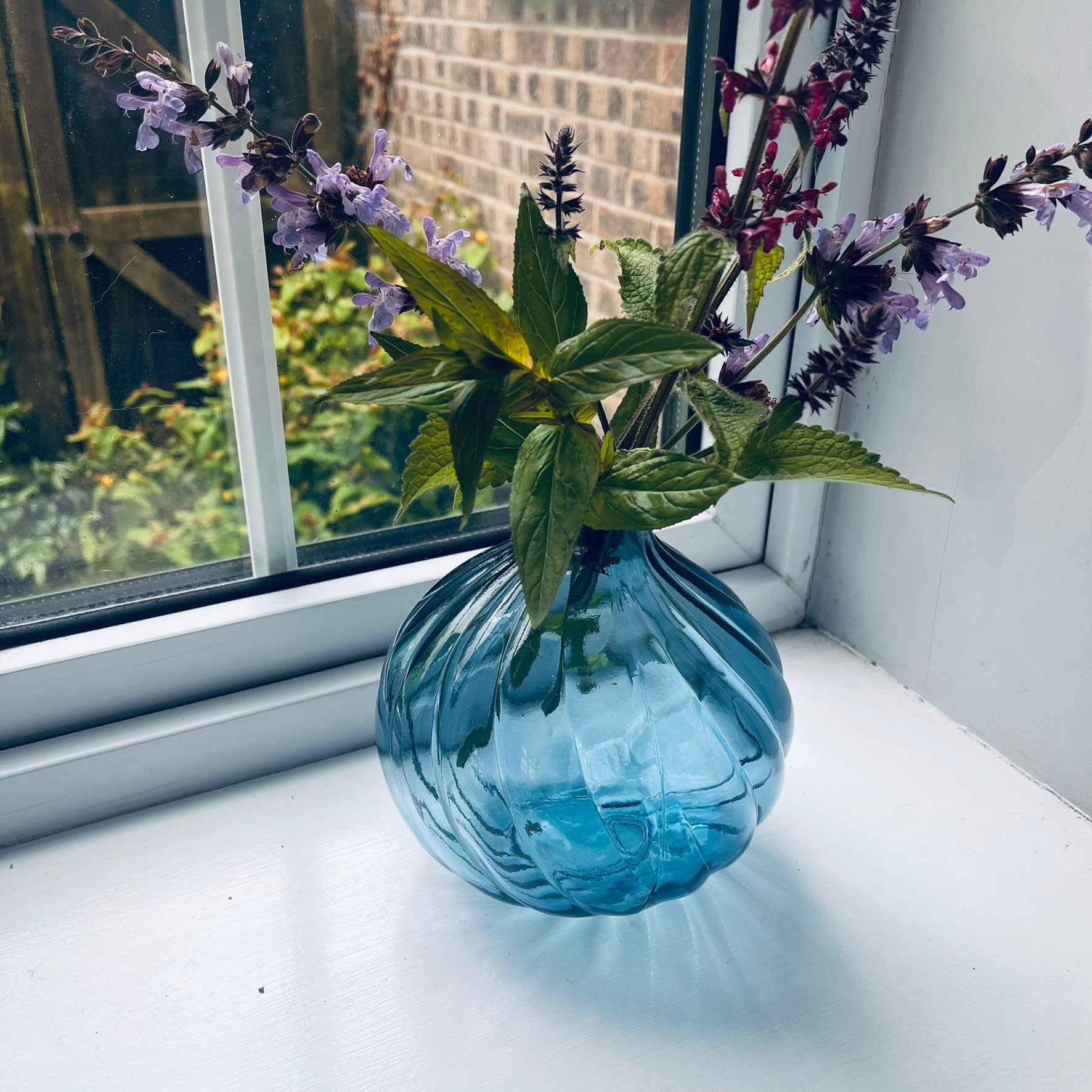 Recycled Glass Spiral Vase 17cm