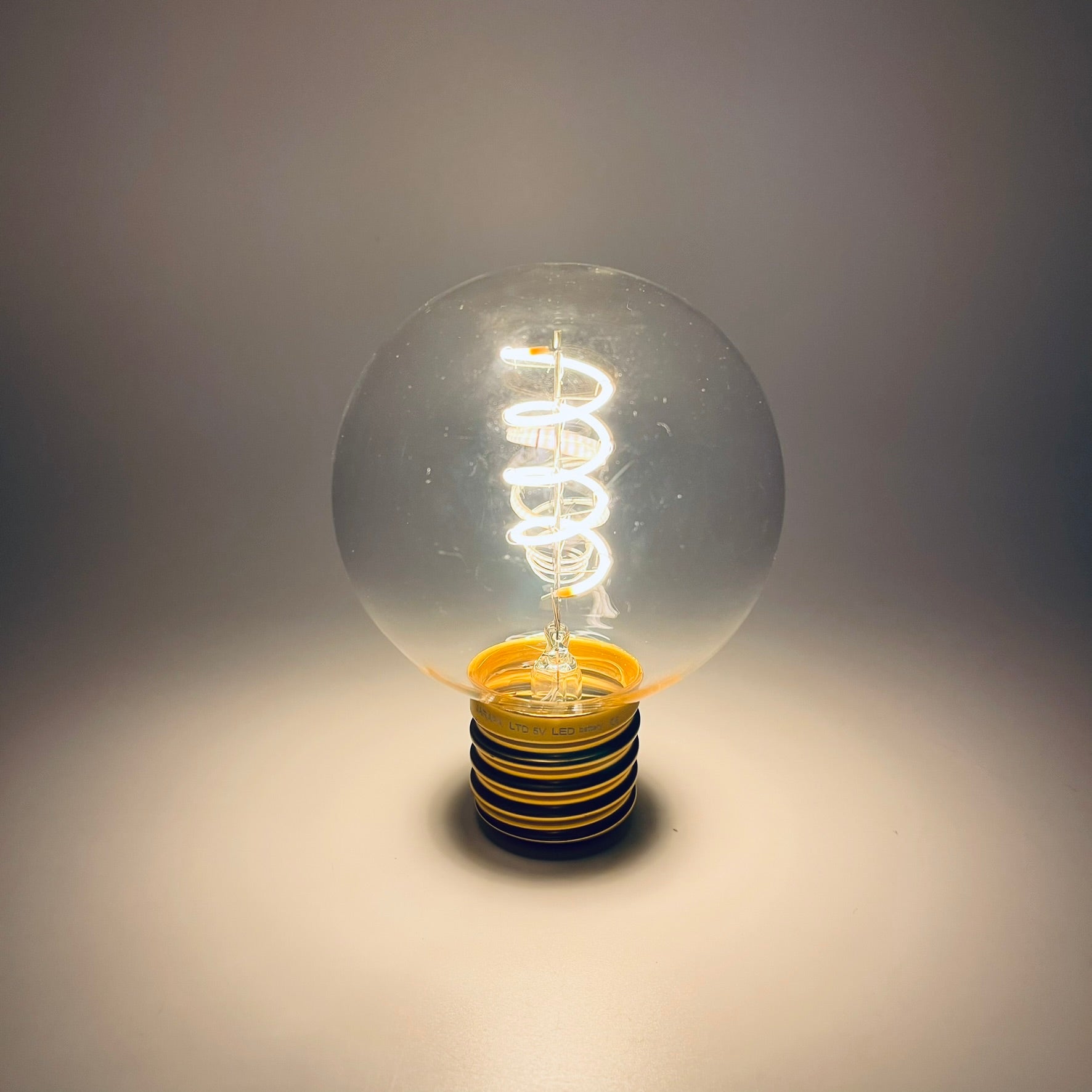Cordless USB LED Lightbulb | Spiral Filament Lightbulb