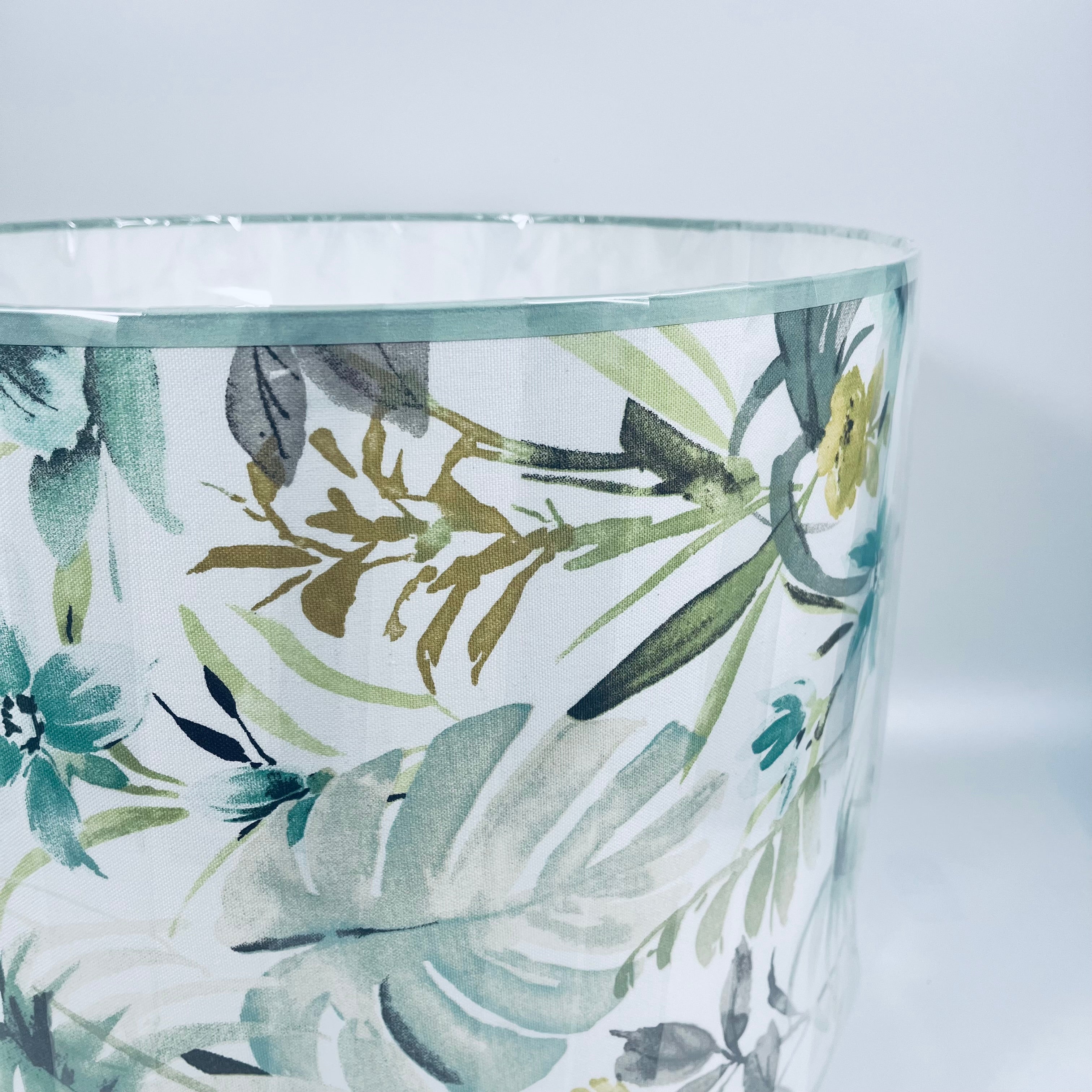 Limited Edition Botanical Leaf Shade