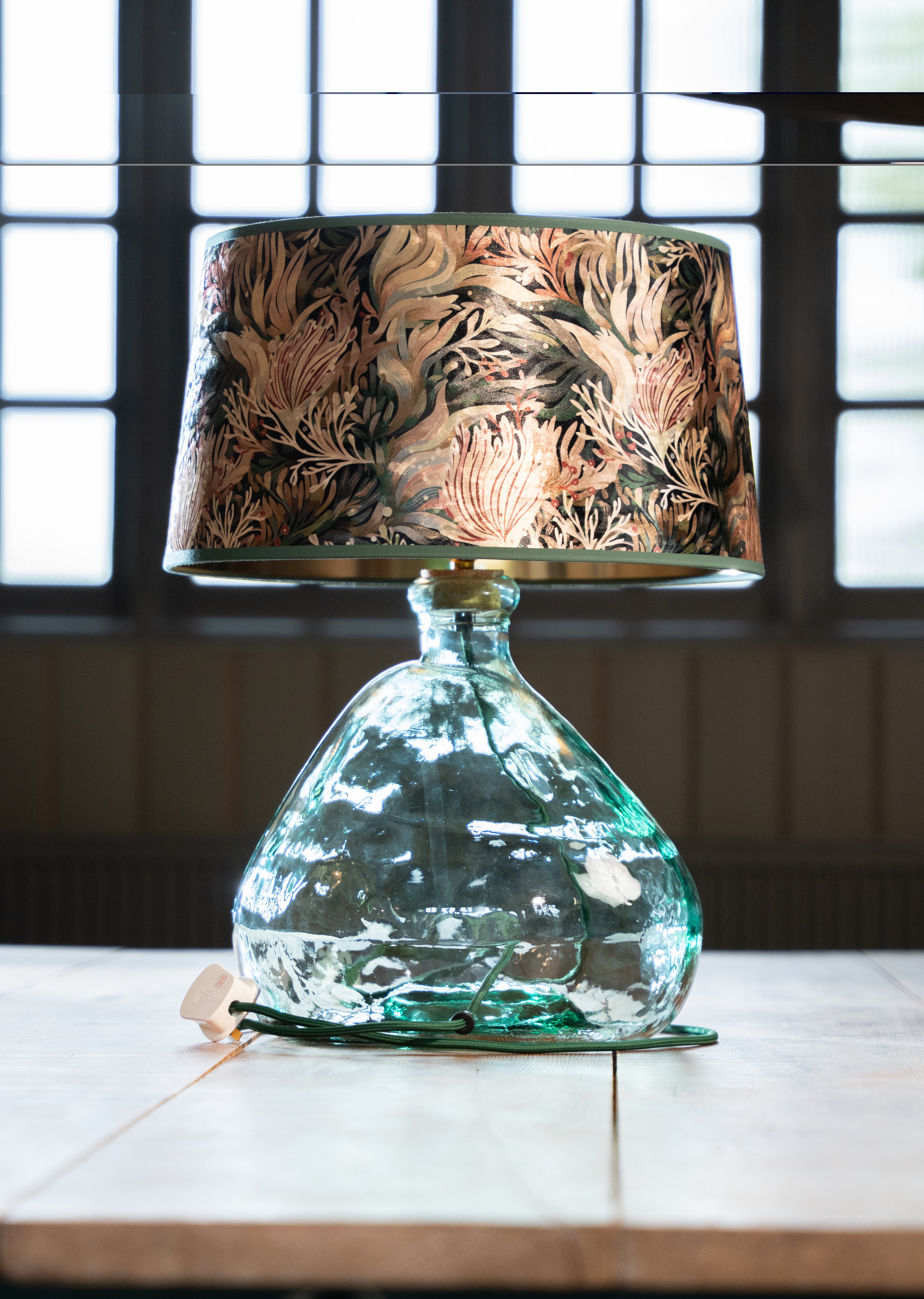 Recycled Glass 39cm Oasis Lamp