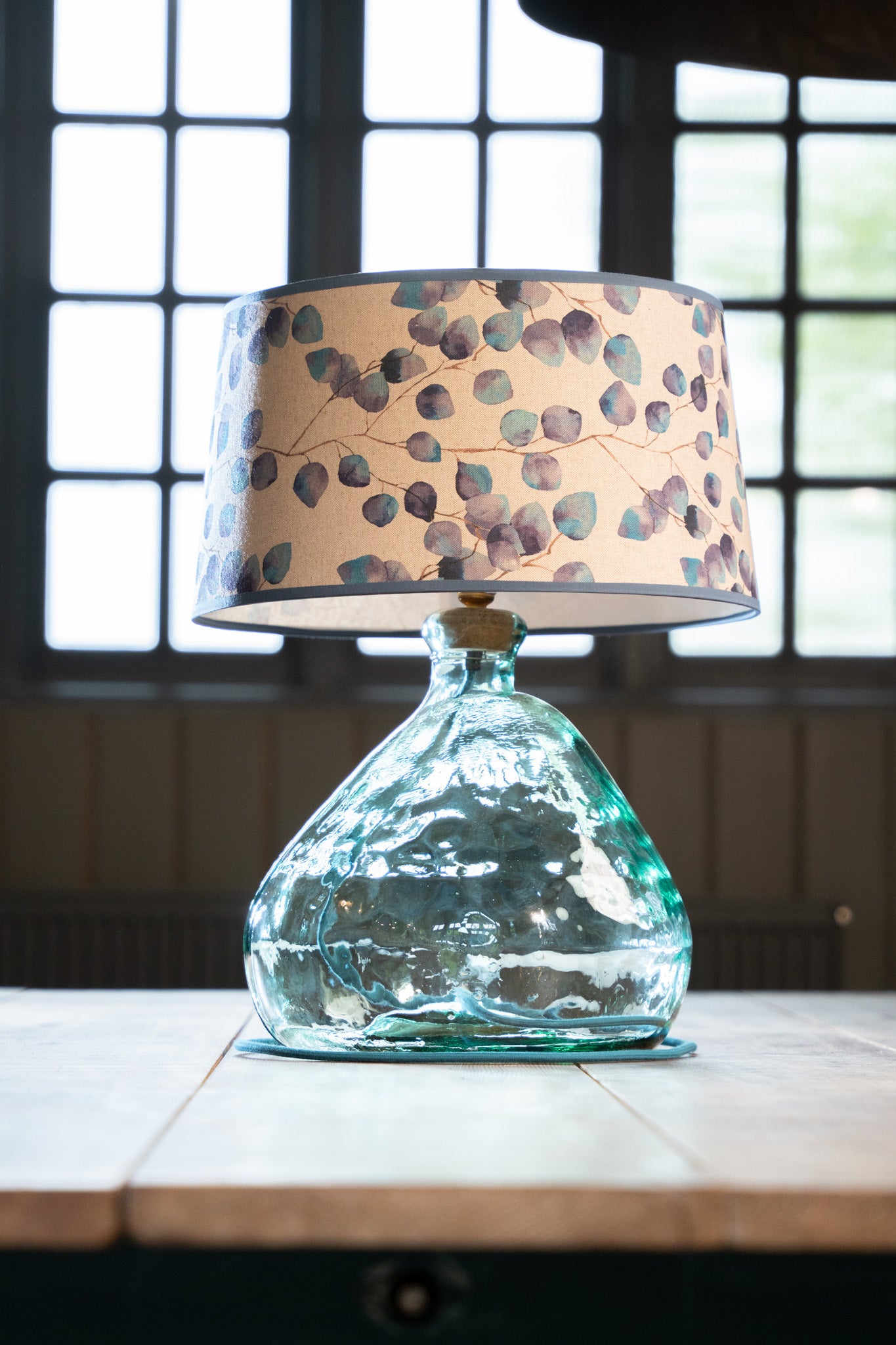 Recycled Glass 39cm Oasis Lamp