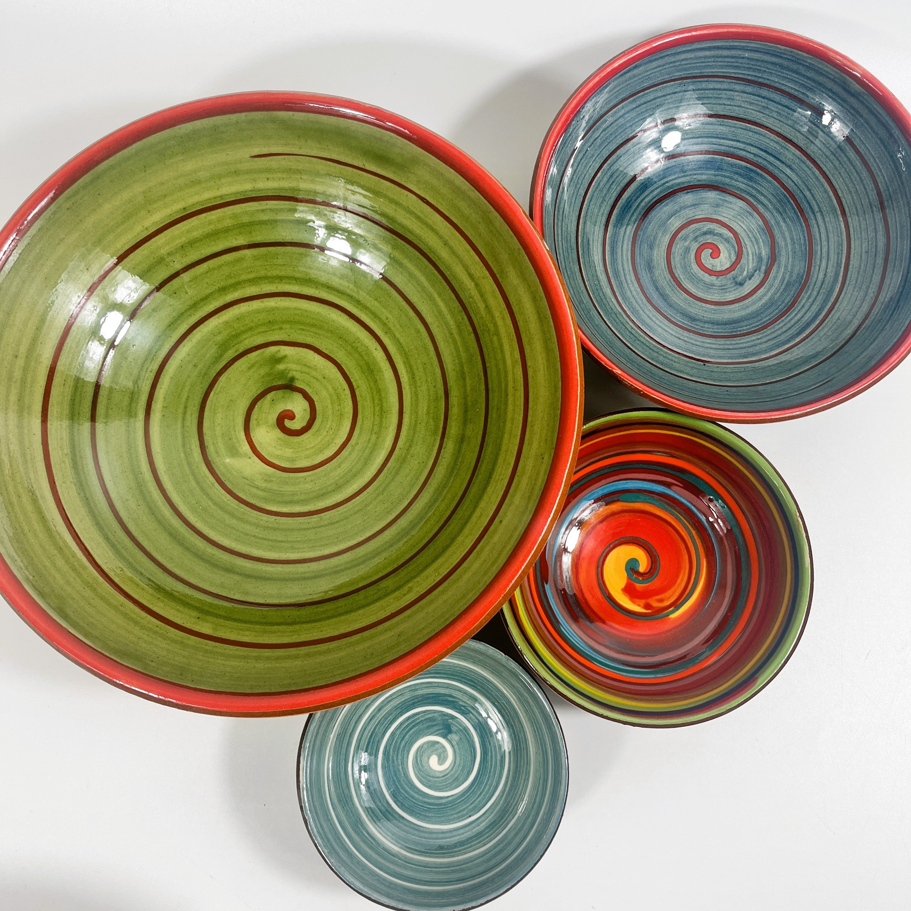Spanish Hand Painted Spiral 27cm Dish