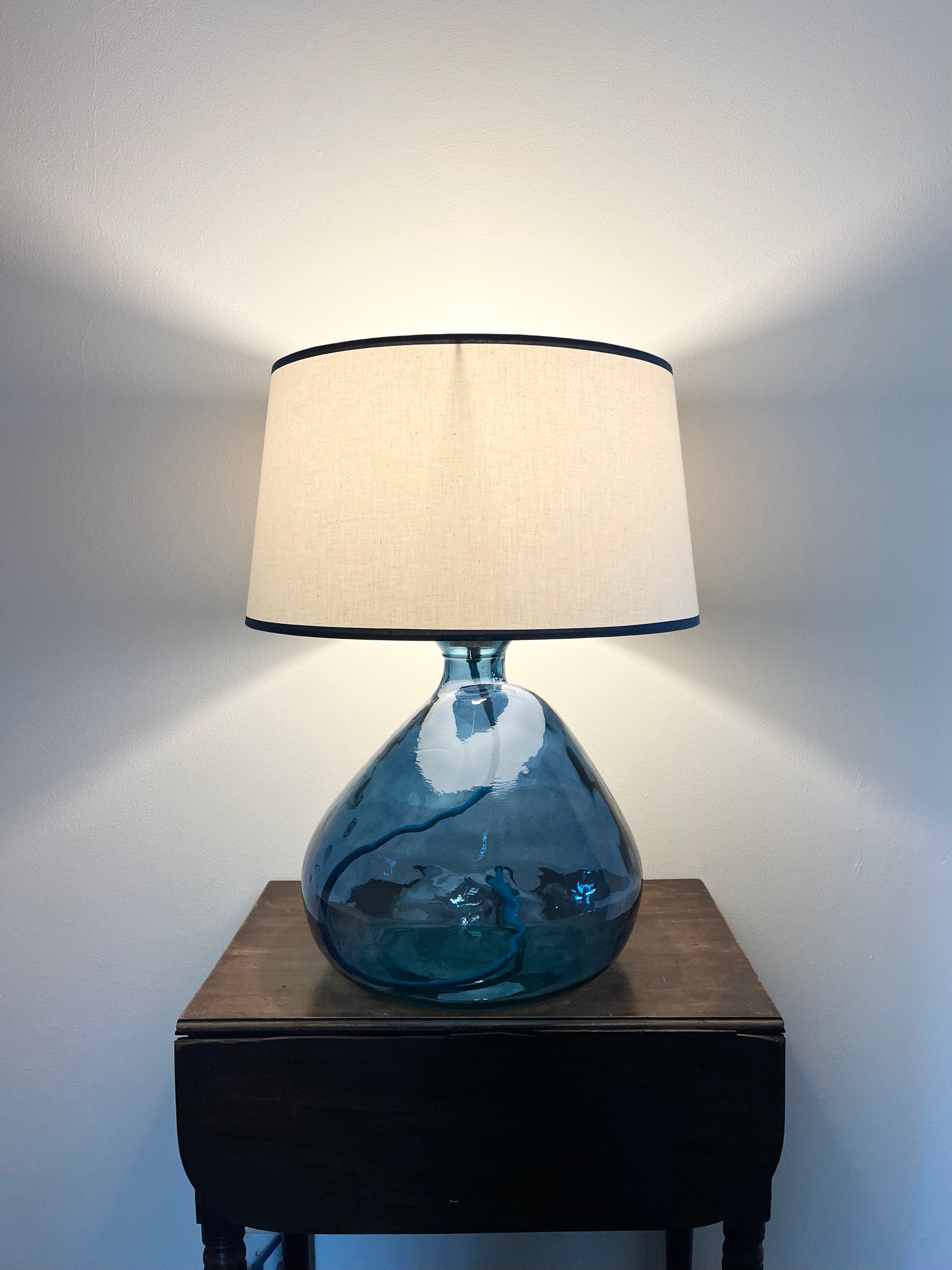 Recycled Glass 39cm Oasis Lamp