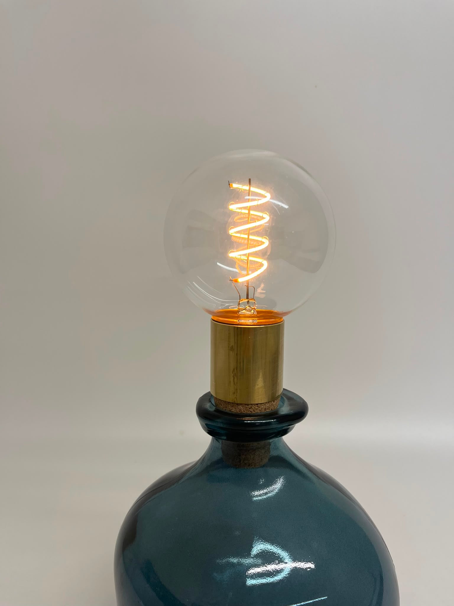 Cordless LED Simplicity Light with Cork & Brass Holder 37cm
