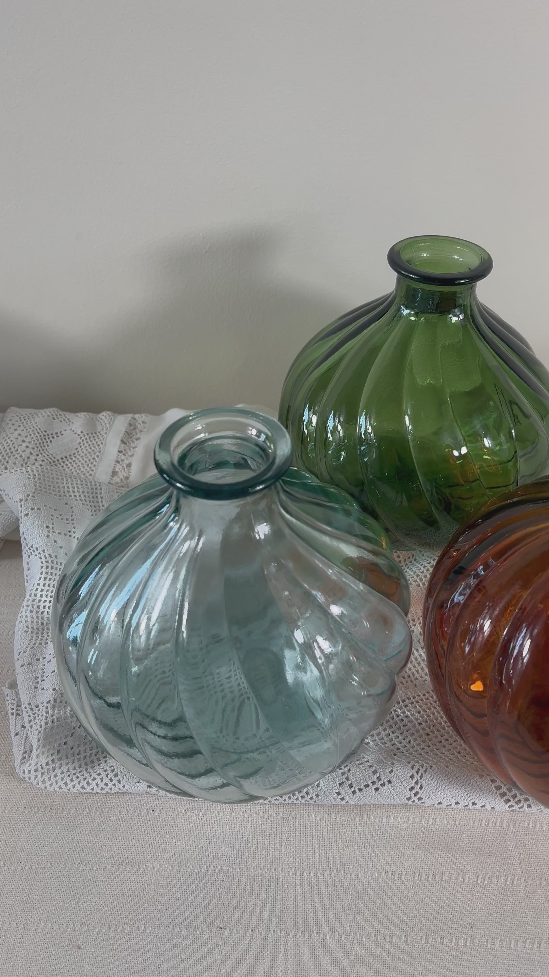 Recycled Glass Spiral Vase 17cm